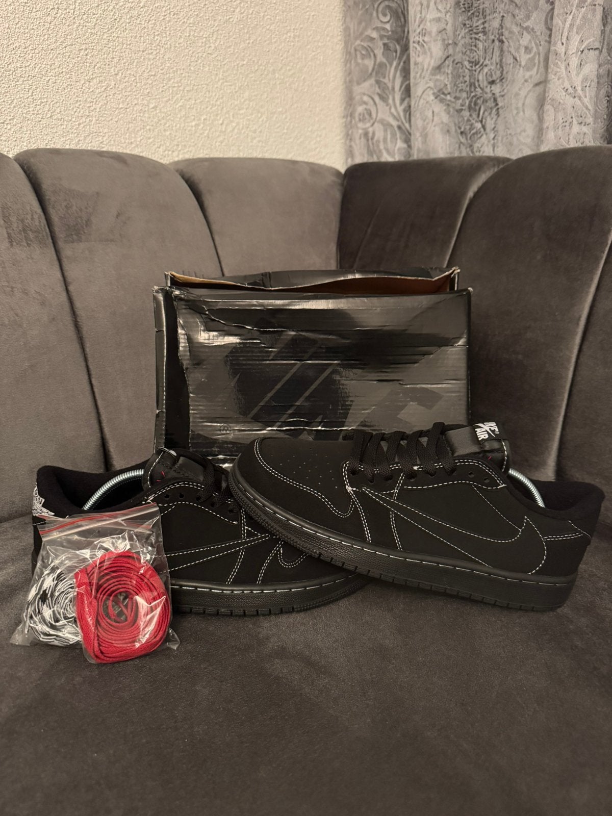 Travis scott jordan 1 low “black phantom” size 43, Zwart, Nieuw, Ophalen of Verzenden, Sneakers of Gympen