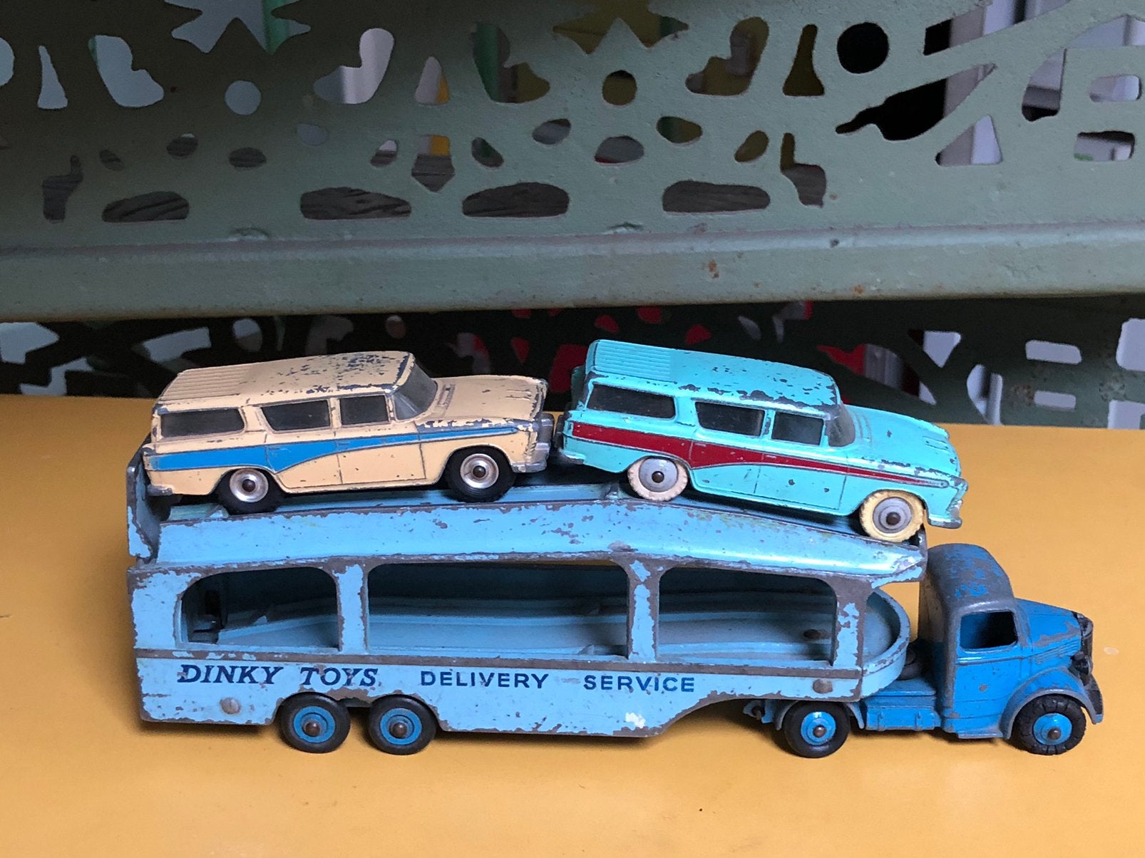 Dinkytoys Pullmore Car Transporter/2 Nash Ramblers, Ophalen of Verzenden, Gebruikt, Auto, Dinky Toys
