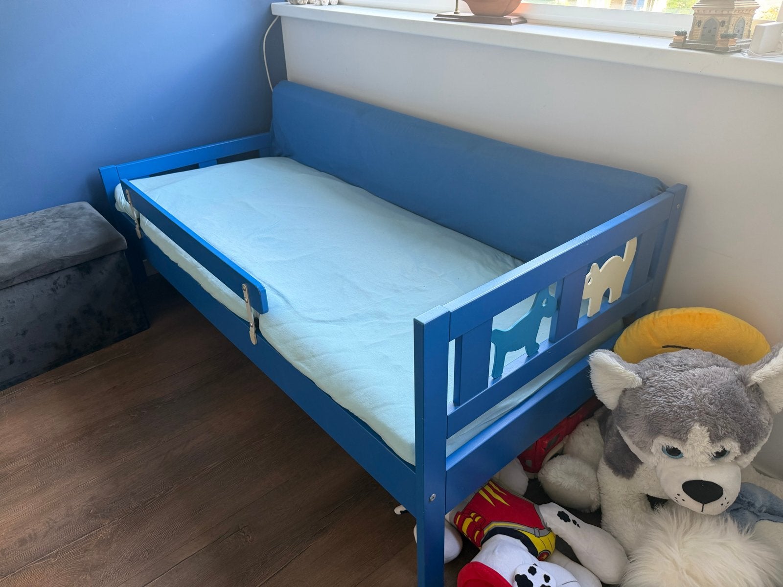 Blauw kinderbed met matras, Gebruikt, 70 tot 85 cm, Ophalen of Verzenden, Matras