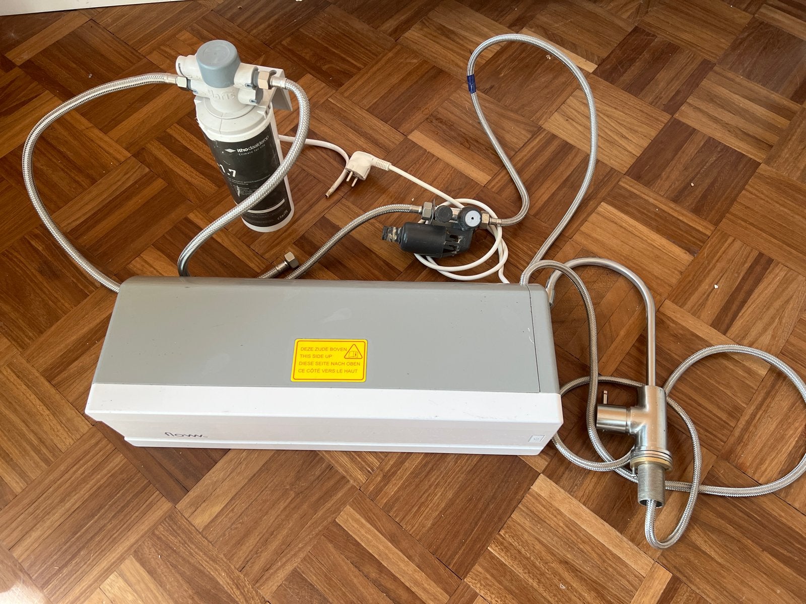 Floww kokend water systeem met Itho Daalderop filter, Ophalen, Gebruikt