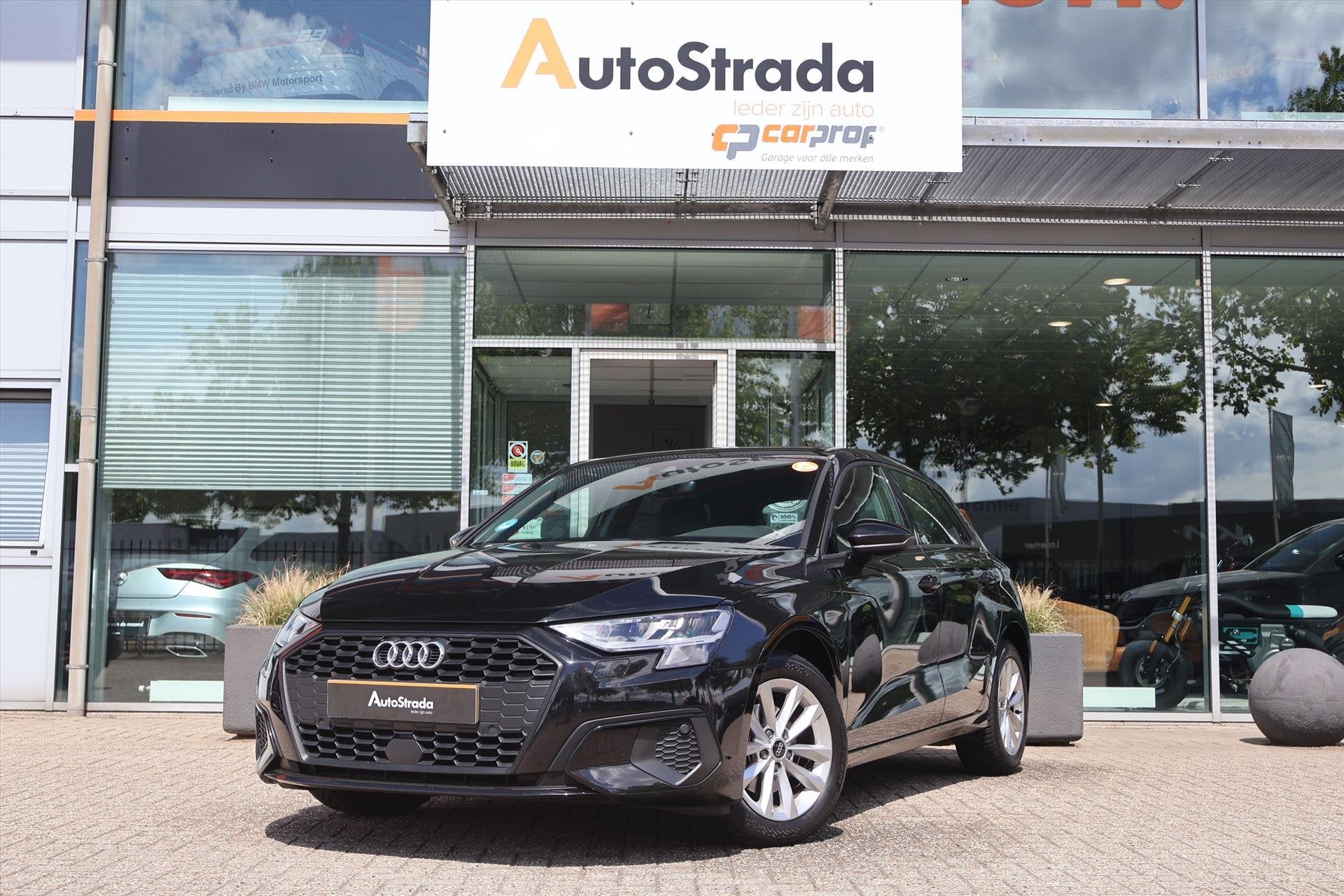 Audi A3 Sportback 30 TFSI Pro Line 110pk S-tronic I Carplay, Auto's, Stof, Gebruikt, Met garantie (alle), Zwart