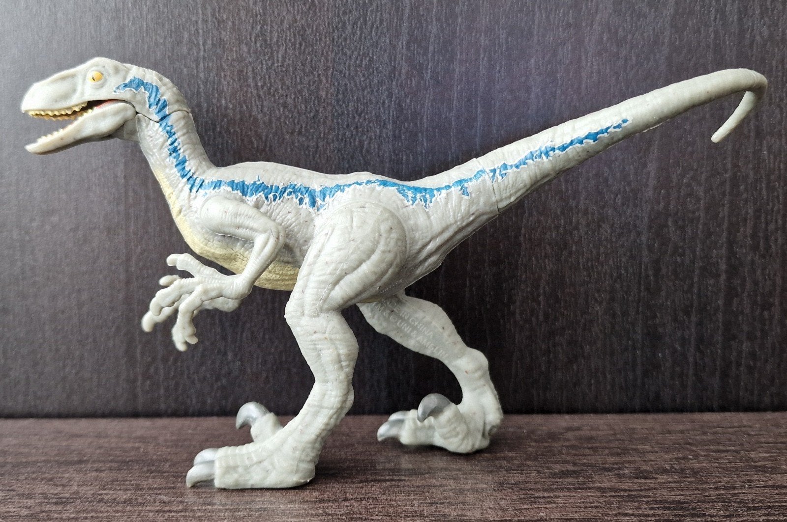 Jurassic World Dino Escape Blue Velociraptor, Ophalen, Gebruikt