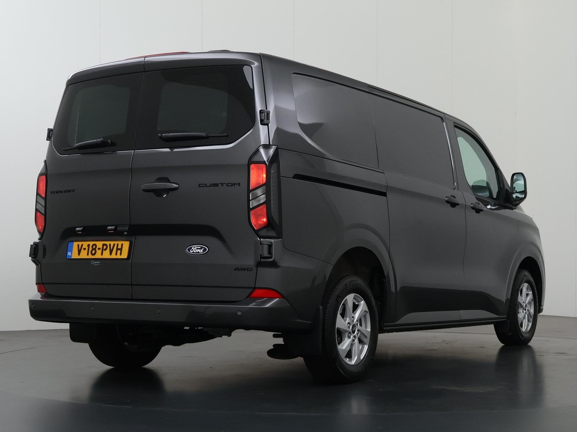 Ford Transit Custom 320 | 2.0 TDCI | AUT. | L1 H1 | AWD | LI, Auto's, Bestelauto's, 136 pk, Gebruikt, 4 cilinders, 2500 kg