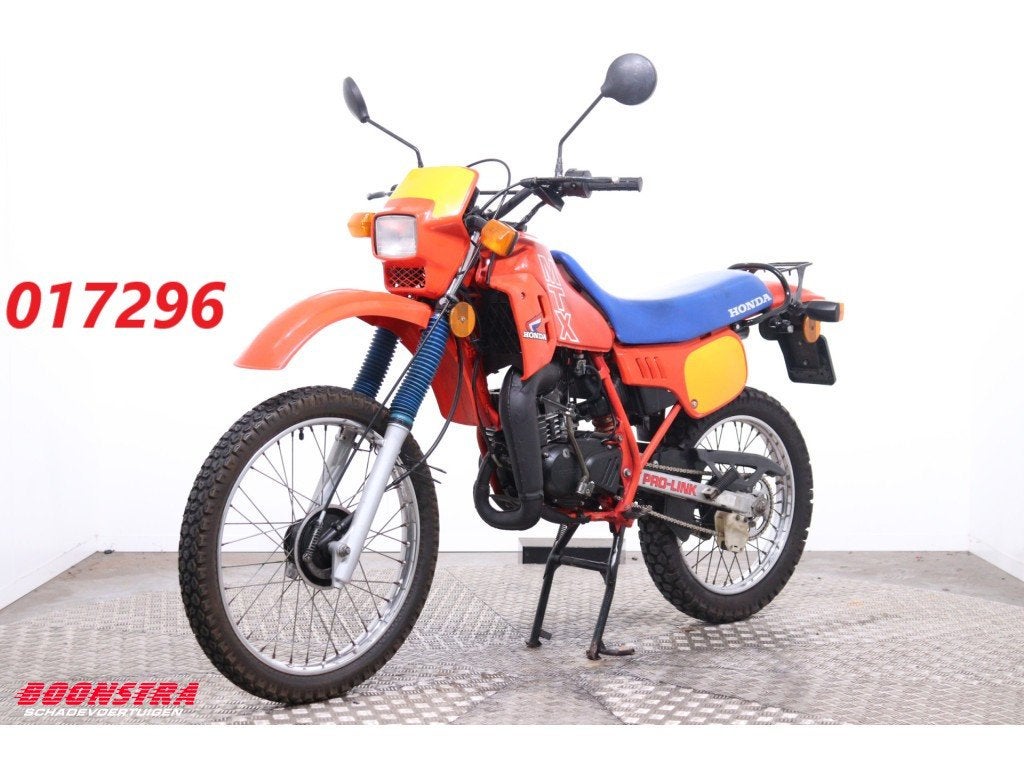 Honda MTX 50 Automaat (bj 1984), Fietsen en Brommers, Overige merken, Dopplerlaan 4
9207HC  DRACHTEN, NL, Boonstra Schadevoertuigen