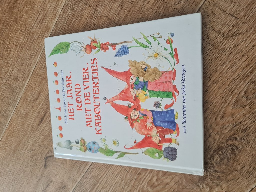 Het jaar rond met 4 kaboutertjes, Ophalen of Verzenden, Gelezen, Sprookjes