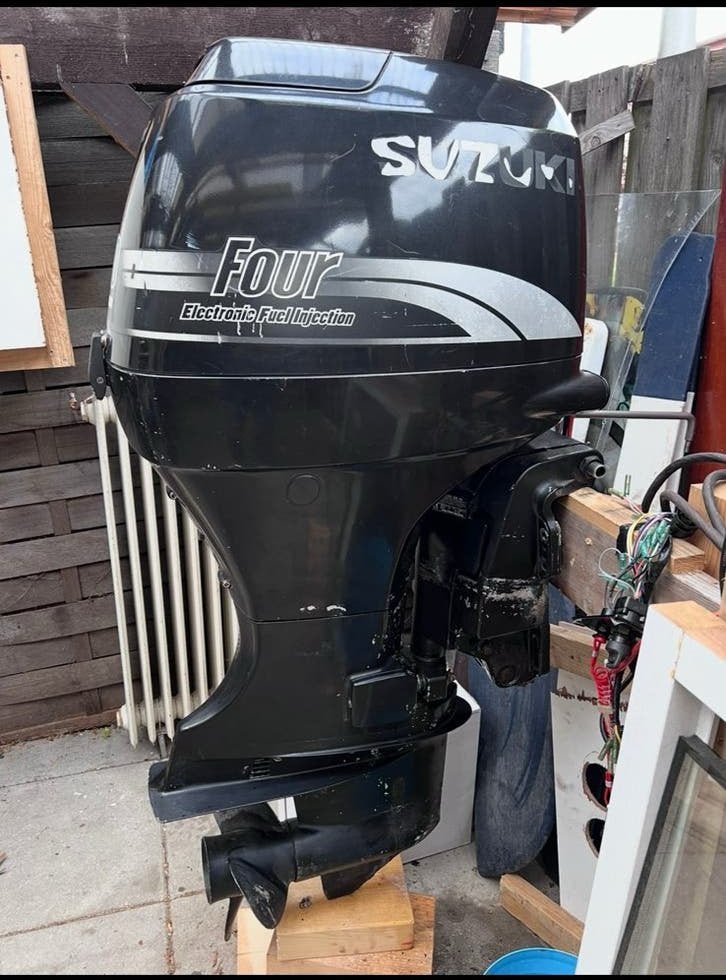 Suzuki 60 pk 4 takt - opknapper, Watersport en Boten, Ophalen, Zo goed als nieuw, Motor en Techniek, Motorboot