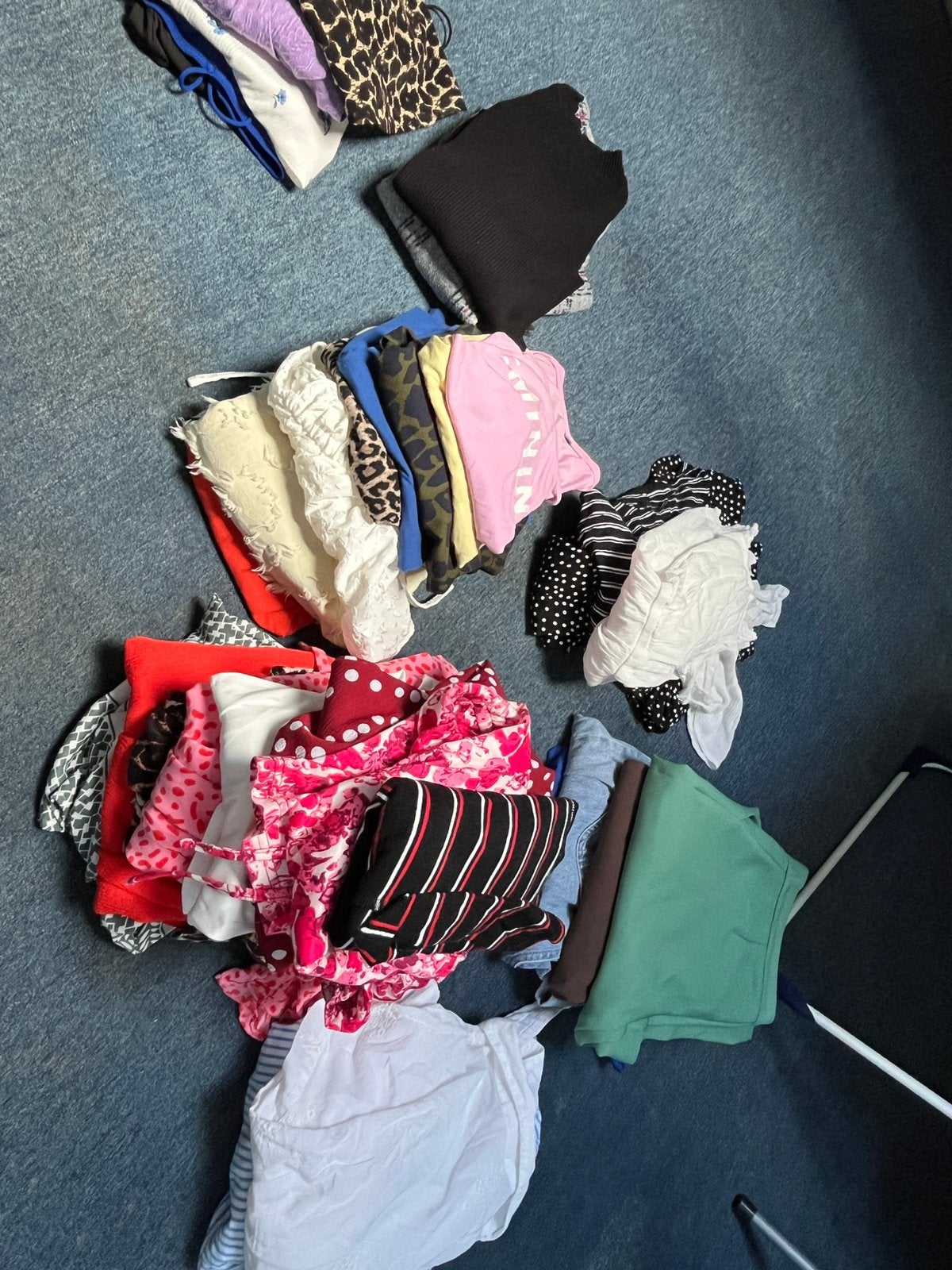 Vuilniszak vol kleding, Ophalen, Gedragen, Maat 36 (S)