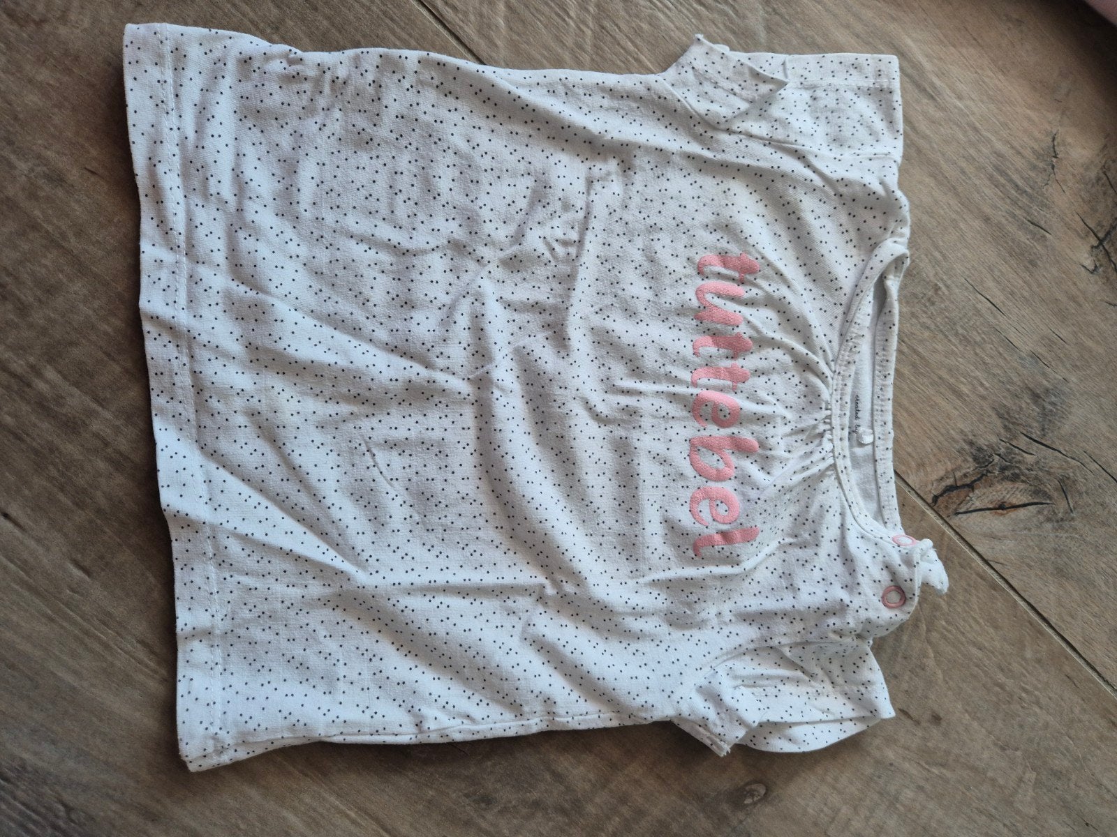 Schattig wit T-shirt met stippen en 'tuttebel'  opdruk, Ophalen of Verzenden, Gebruikt, Prénatal, Meisje