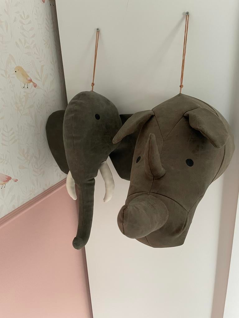 Leerlook dierenkoppen: Olifant en Neushoorn (nieuwstaat), Kinderen en Baby's, Kinderkamer | Inrichting en Decoratie, Ophalen of Verzenden