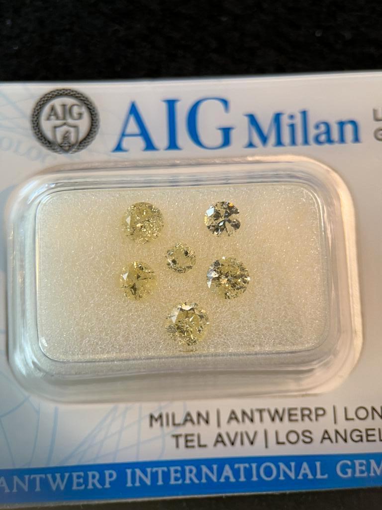 6 ronde brillianten 1.22 ct exc.to fair cut AIG (1384), Ophalen of Verzenden, Zo goed als nieuw