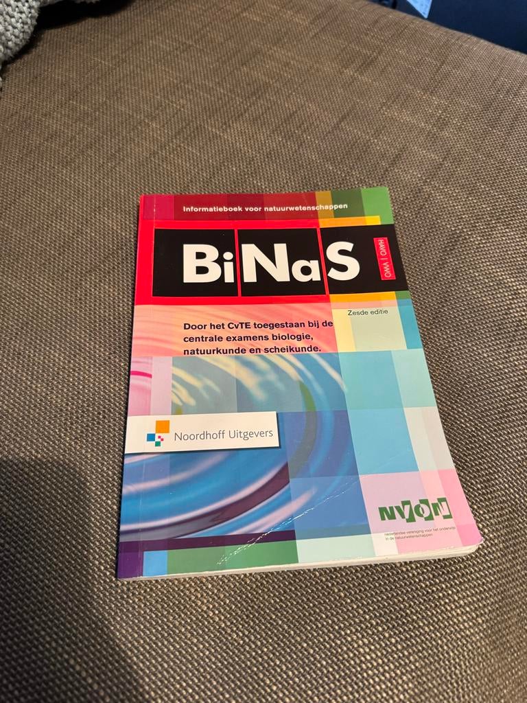 BiNaS zesde editie informatieboek natuurwetenschappen, Boeken, Ophalen of Verzenden, Beta, Gelezen, Overige niveaus