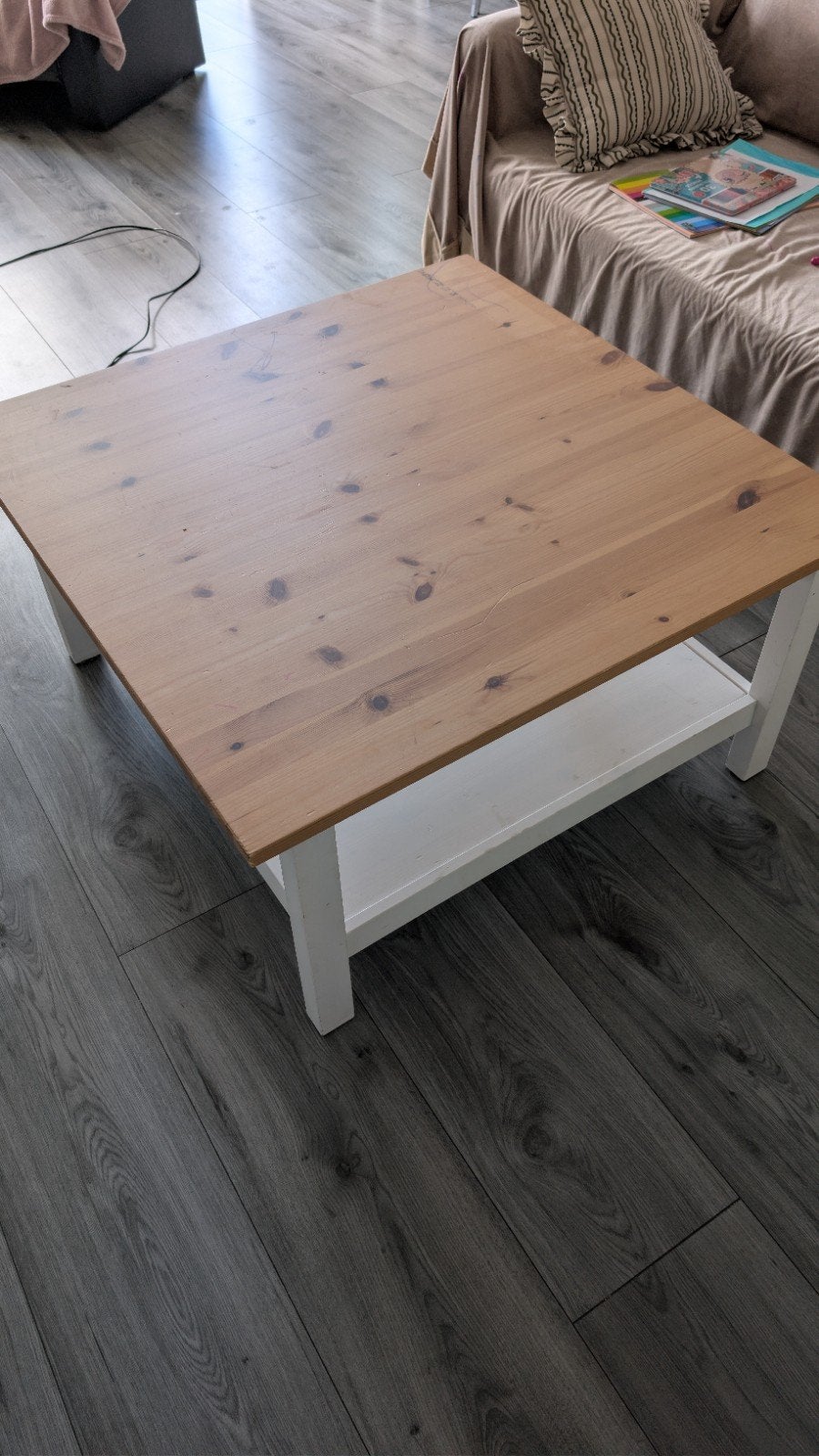 Ikea salontafel, hout en wit, Huis en Inrichting, Tafels | Salontafels, Gebruikt, 50 tot 100 cm, Modern, Scandinavisch, Vierkant