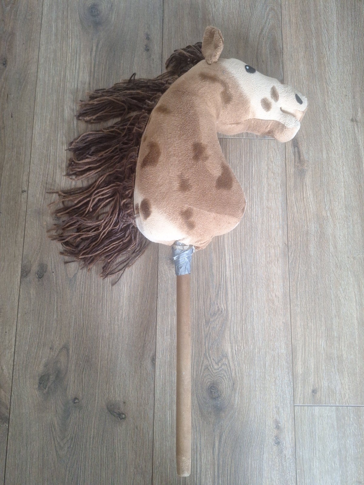 Hobbyhorse / Stokpaardje - Bruin met vlekken, Ophalen, Gebruikt, Jongen of Meisje