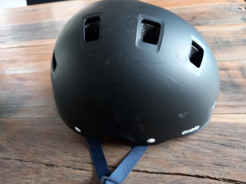 Skeelerhelm, Ophalen, Zo goed als nieuw, Bescherming