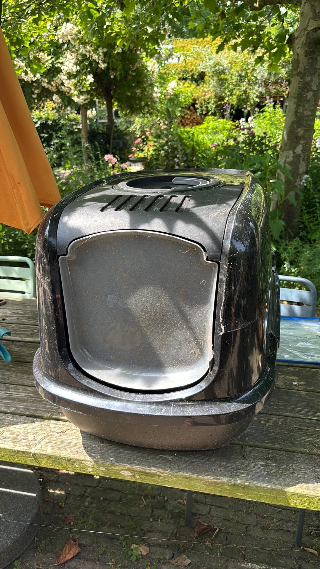 PeeWee kattenbak, Ophalen, Gebruikt, Gesloten