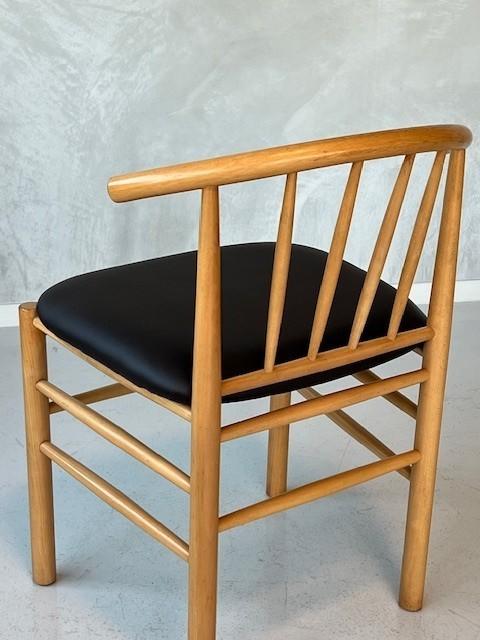 FDB Mobler eetkamerstoelen J151 Erik Ole Jorgensen prijs p/s, Gebruikt, Twee, Bruin, .