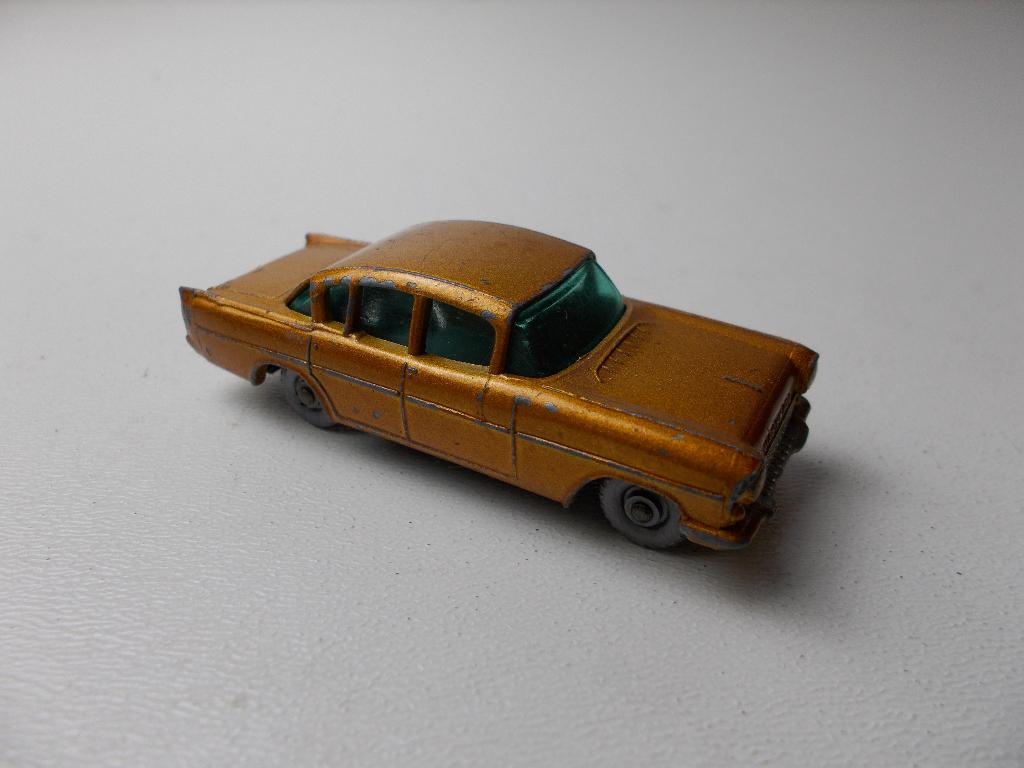 1962 Matchbox Series Lesney Nr. 22B VAUXHALL CRESTA (Gold), Hobby en Vrije tijd, Modelauto's | 1:87, Gebruikt, Auto, Lesney, Ophalen of Verzenden