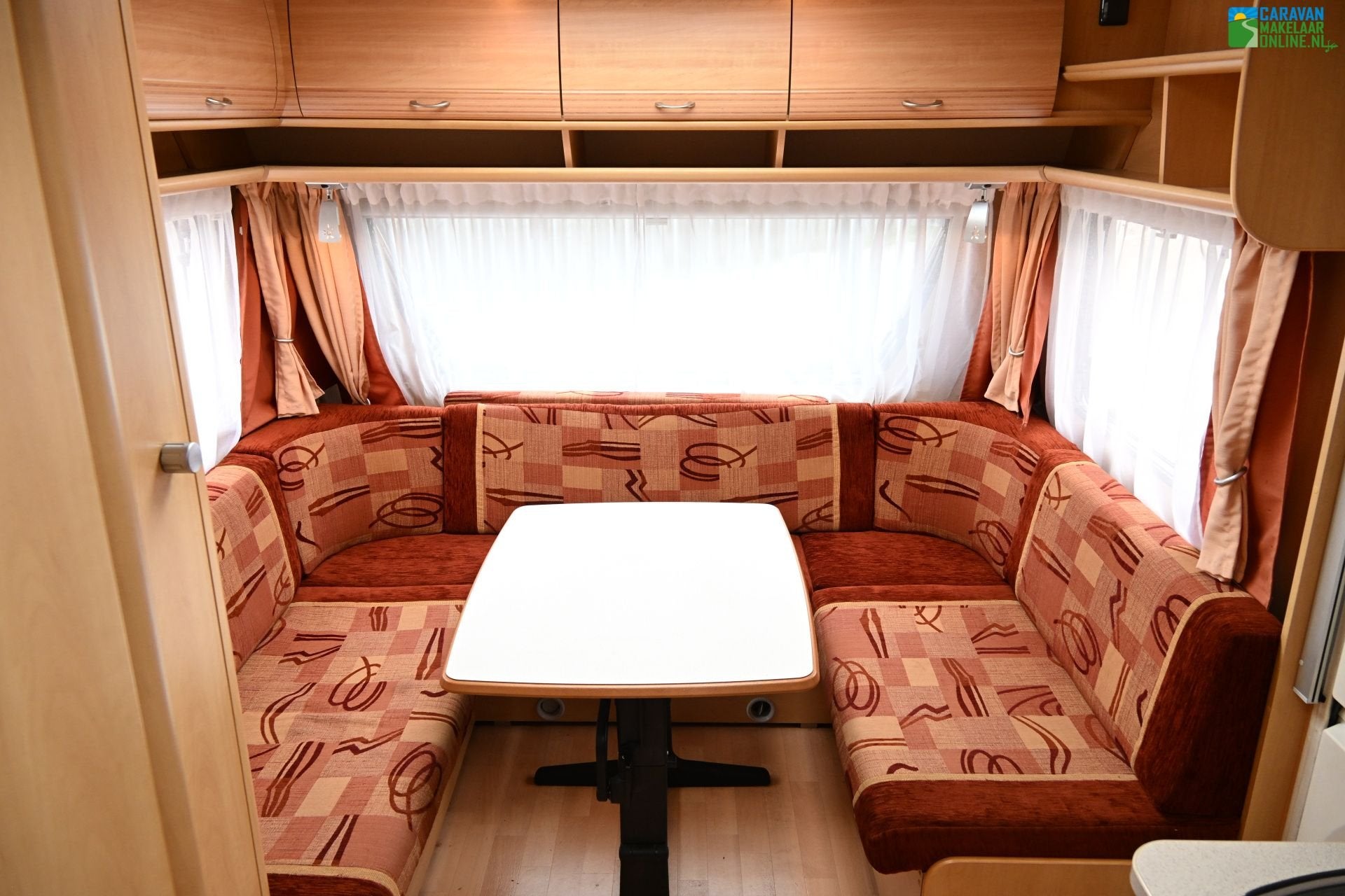 Foto 6 van Dethleffs Camper 510 TK Mover Cassette luifel Stapelbed etc.