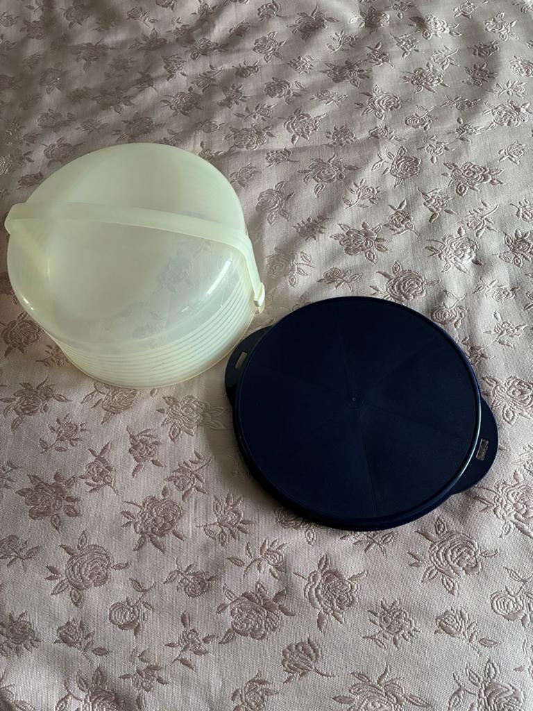 Tupperware Taartdoos - Handige Taartbewaarder, Ophalen of Verzenden, Gebruikt, Blauw, Bus of Trommel