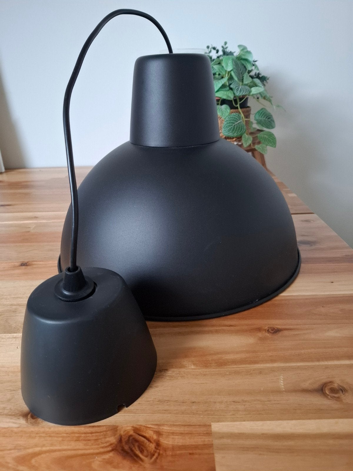 Ikea Skurup hanglamp zwart E27 industrieel metaal, Zo goed als nieuw, Metaal, Industrieel, E27 (groot)