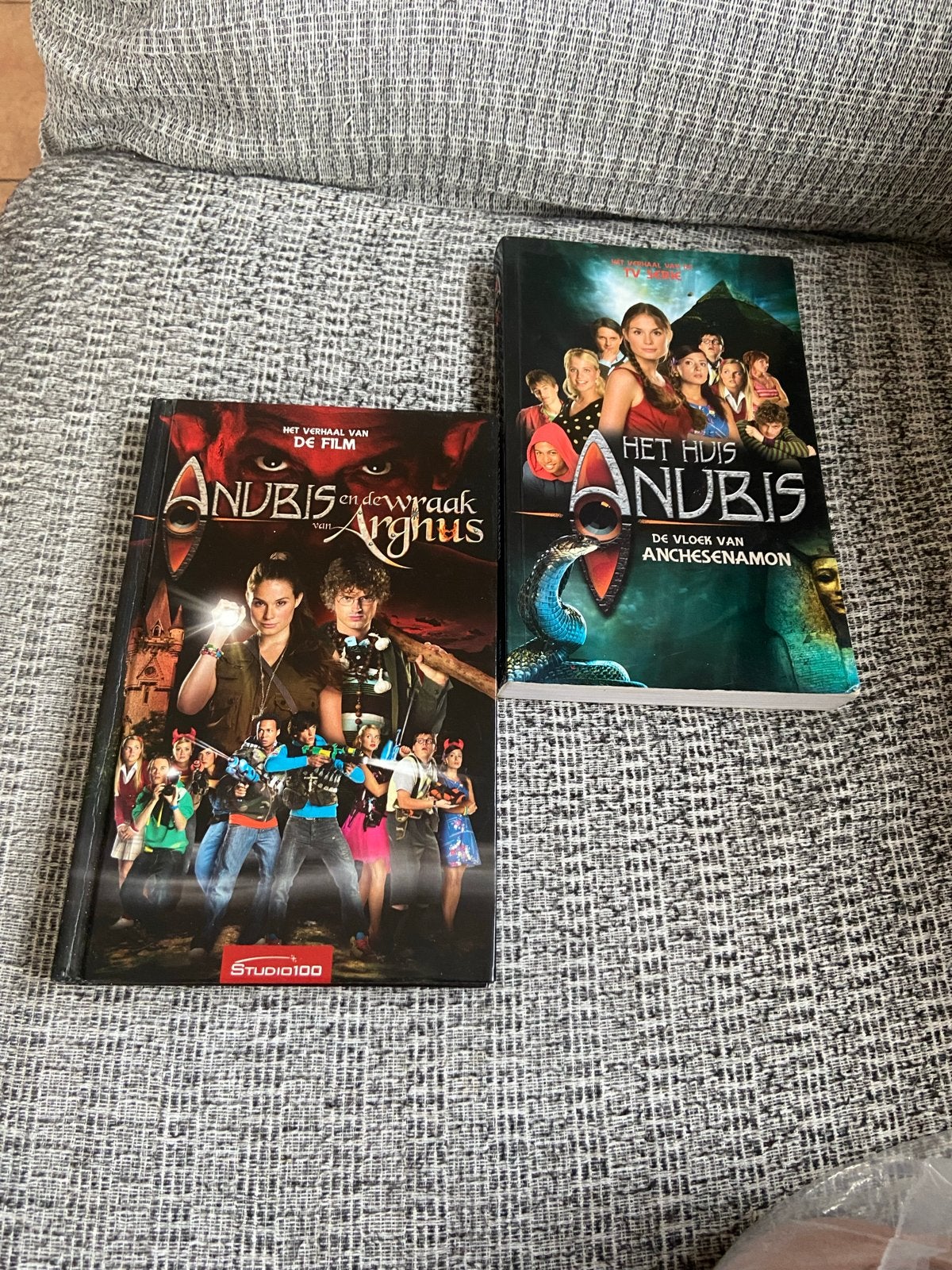 Het Huis Anubis Boeken: De Vloek van Anchesenamon & De Wraak, Boeken, Ophalen of Verzenden, Gelezen, Fictie