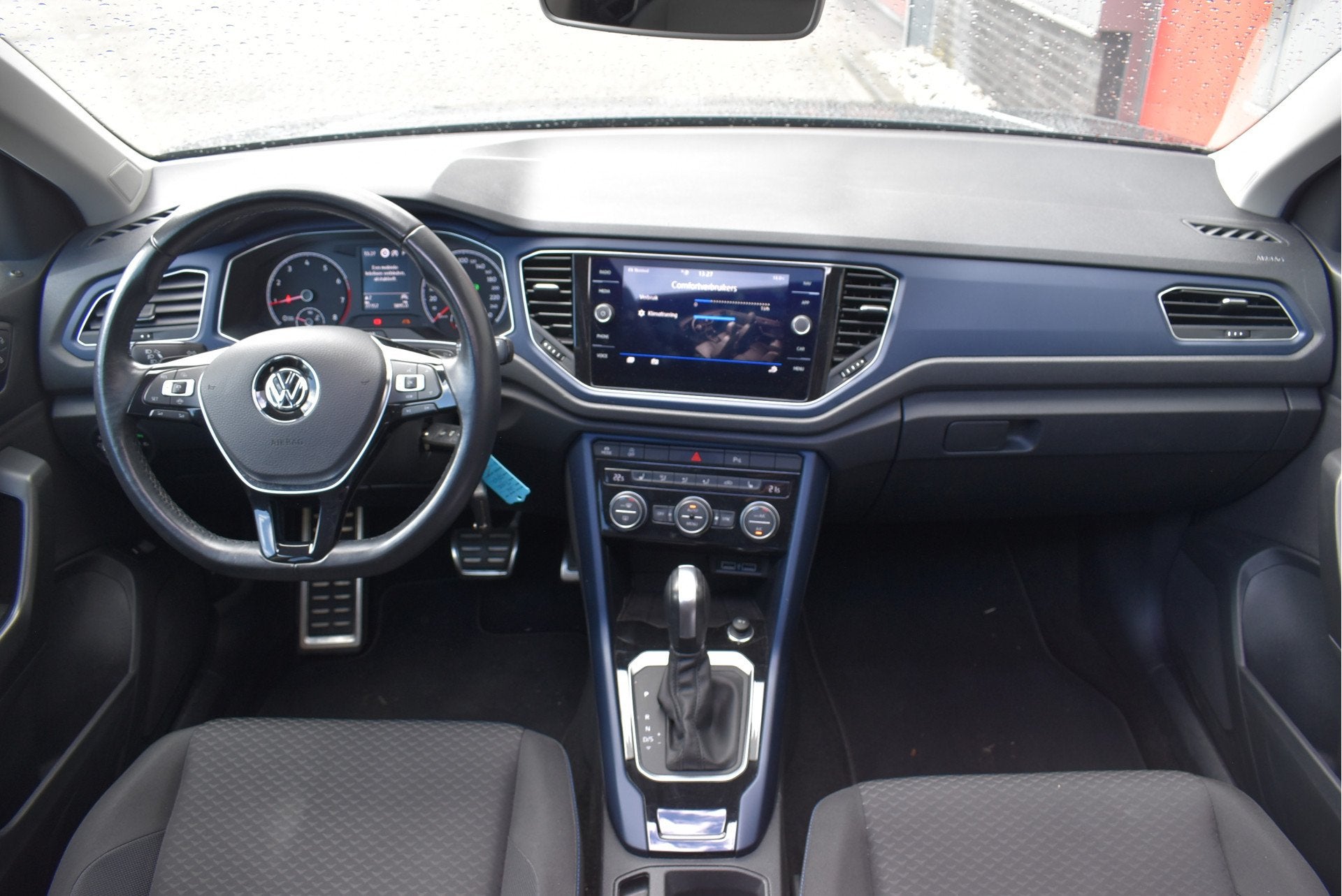 Volkswagen T-Roc 1.5 TSI Style 150pk Panorama, Camera, Elek., Stof, Euro 6, 4 cilinders, 150 pk