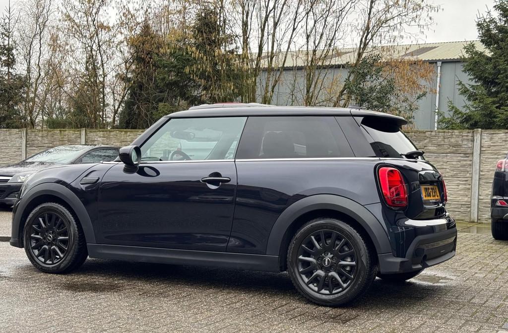 Mini Mini 1.5 Cooper Essential 19.466 km. Stijlvol en sporti, Voorwielaandrijving, 136 pk, Euro 6, Automatische klimaatregeling