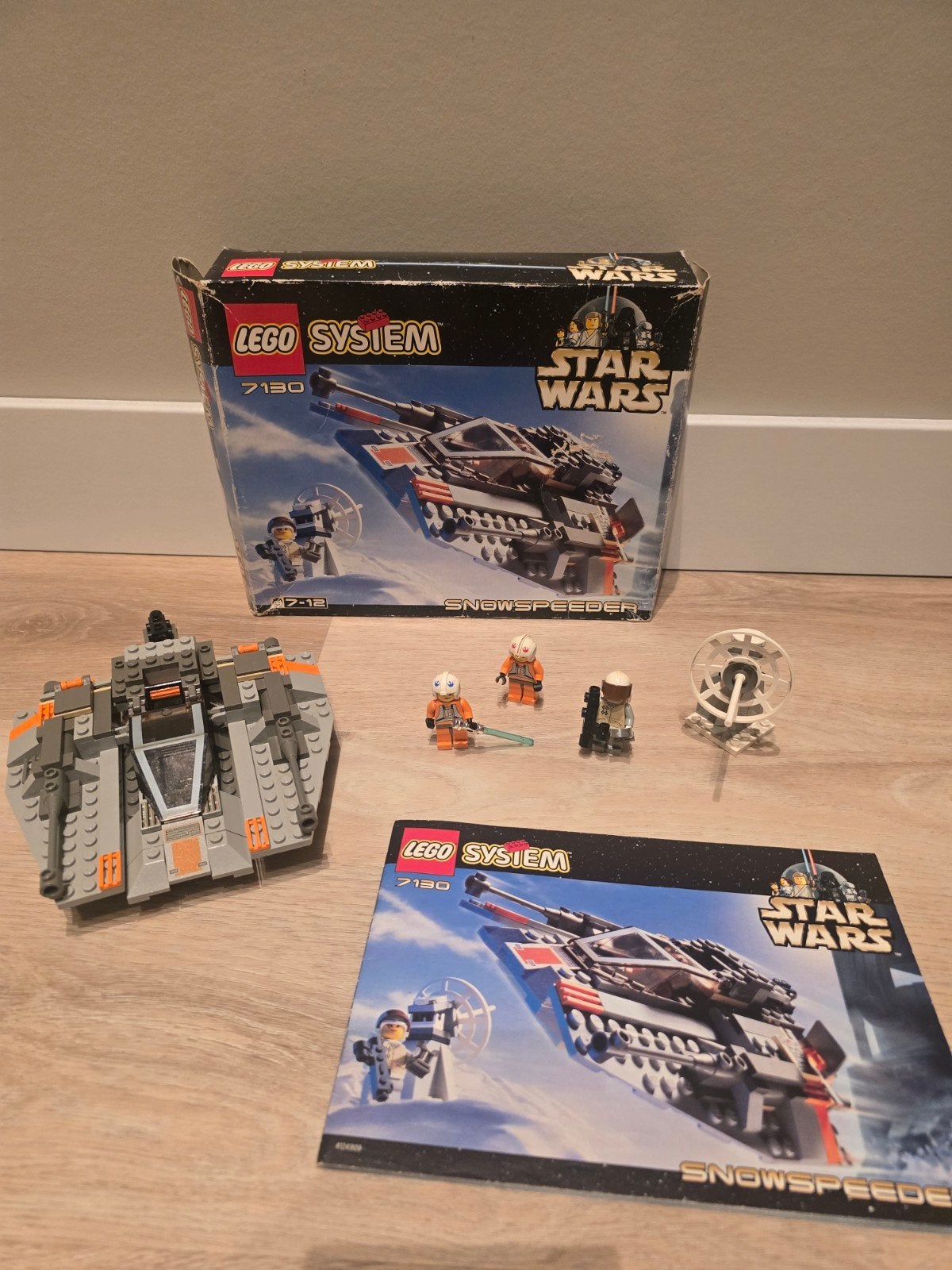 LEGO Star Wars 7130 Snowspeeder met doos en instructies, Ophalen of Verzenden, Gebruikt, Overige merken