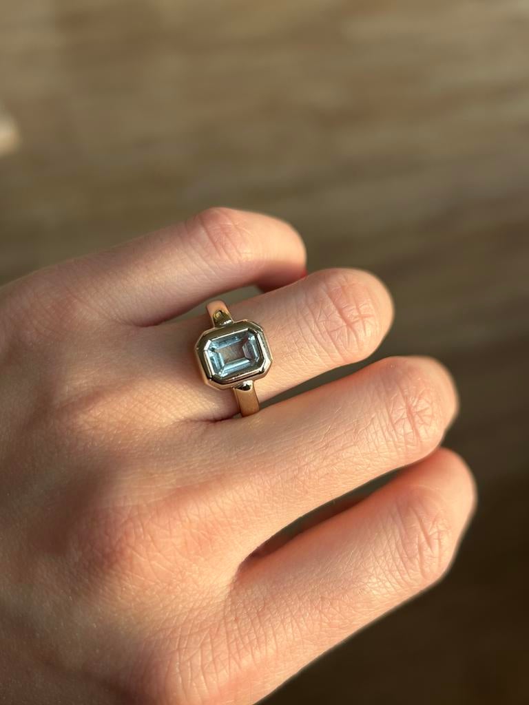 Aquamarijn ring (14kt goud), Sieraden, Tassen en Uiterlijk, Ringen, Ophalen of Verzenden, Zo goed als nieuw, 17 tot 18, Dame