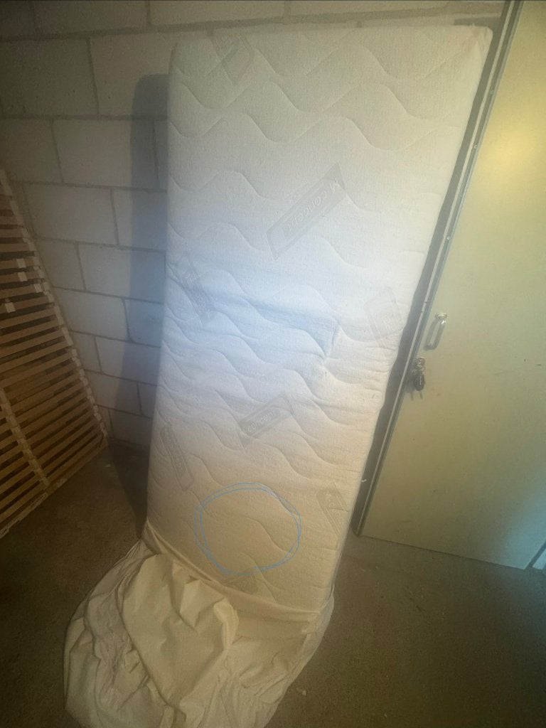 gratis matras 90x200, Ophalen, Gebruikt, 90 cm, Eenpersoons