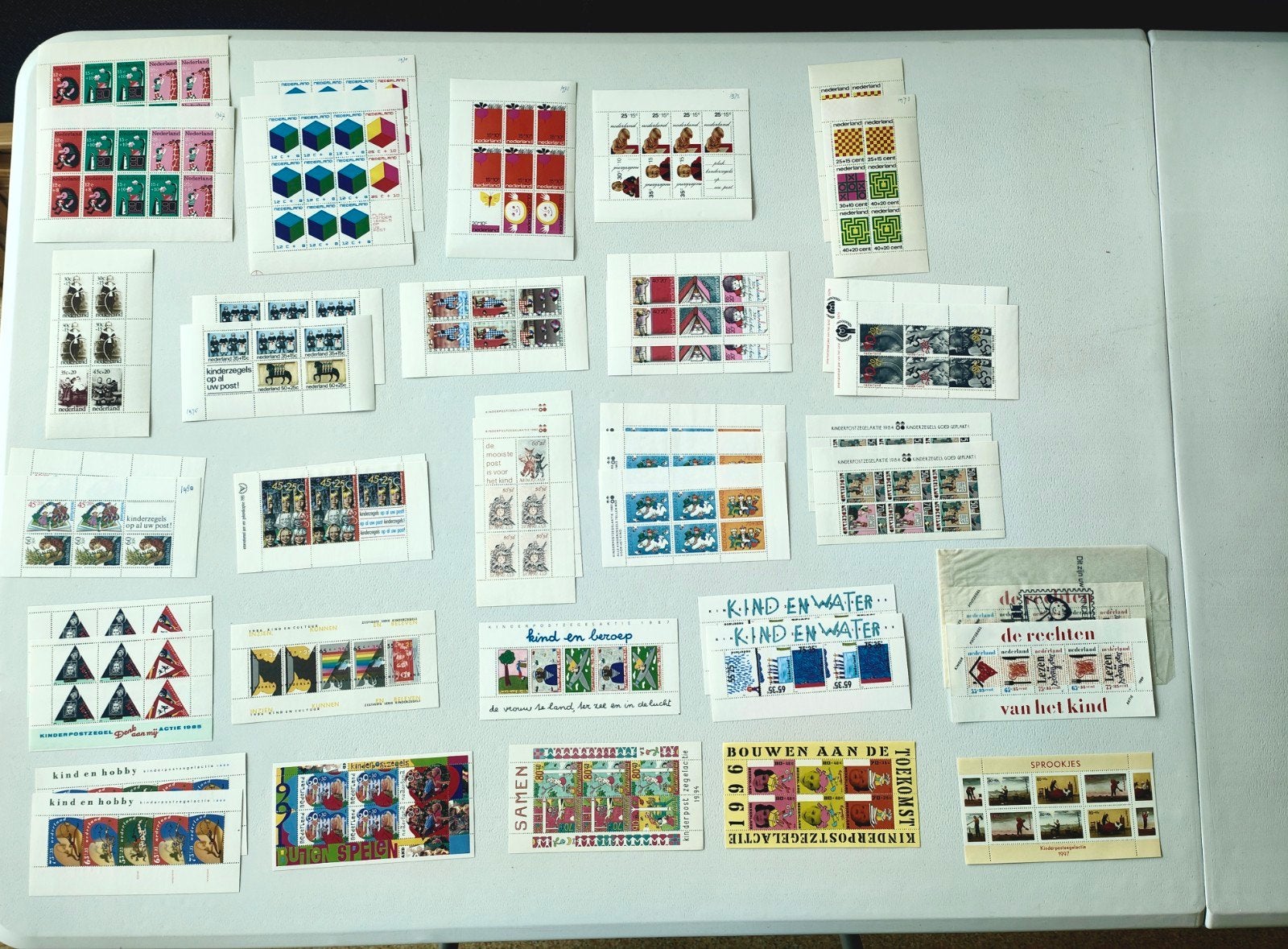 velletjes kinderzegels, Postzegels en Munten, Postzegels | Nederland, Ophalen of Verzenden, Na 1940, Postfris