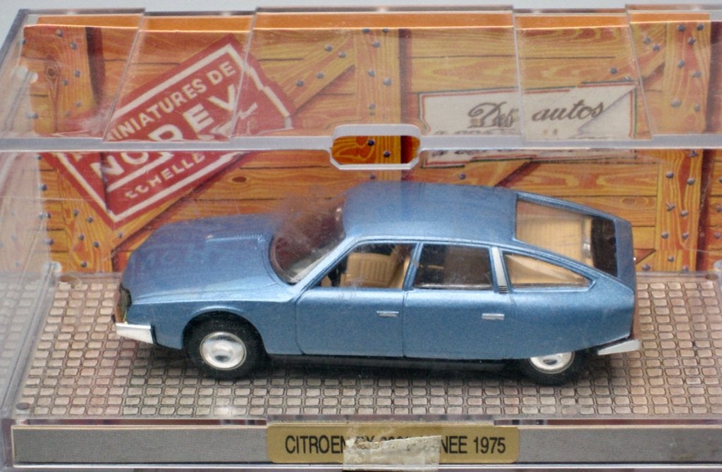 Vintage Citroen CX 2200 1974-1975 blauw Norev #153000 1:43, Ophalen of Verzenden, Nieuw, Auto, Norev