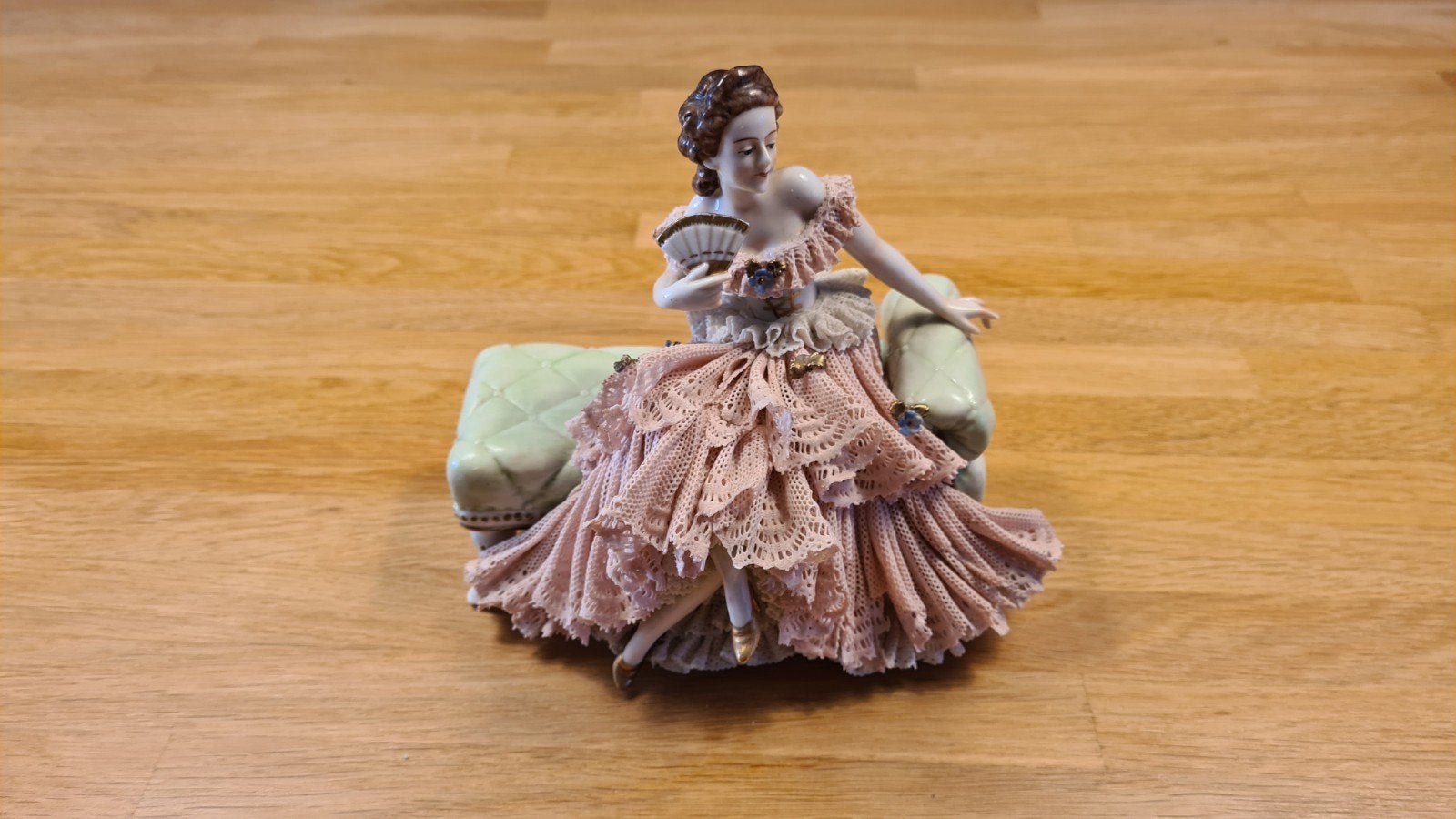 Antieke Duitse Dresden kantfiguur uit circa 1900, Ophalen of Verzenden, Gebruikt, Mens
