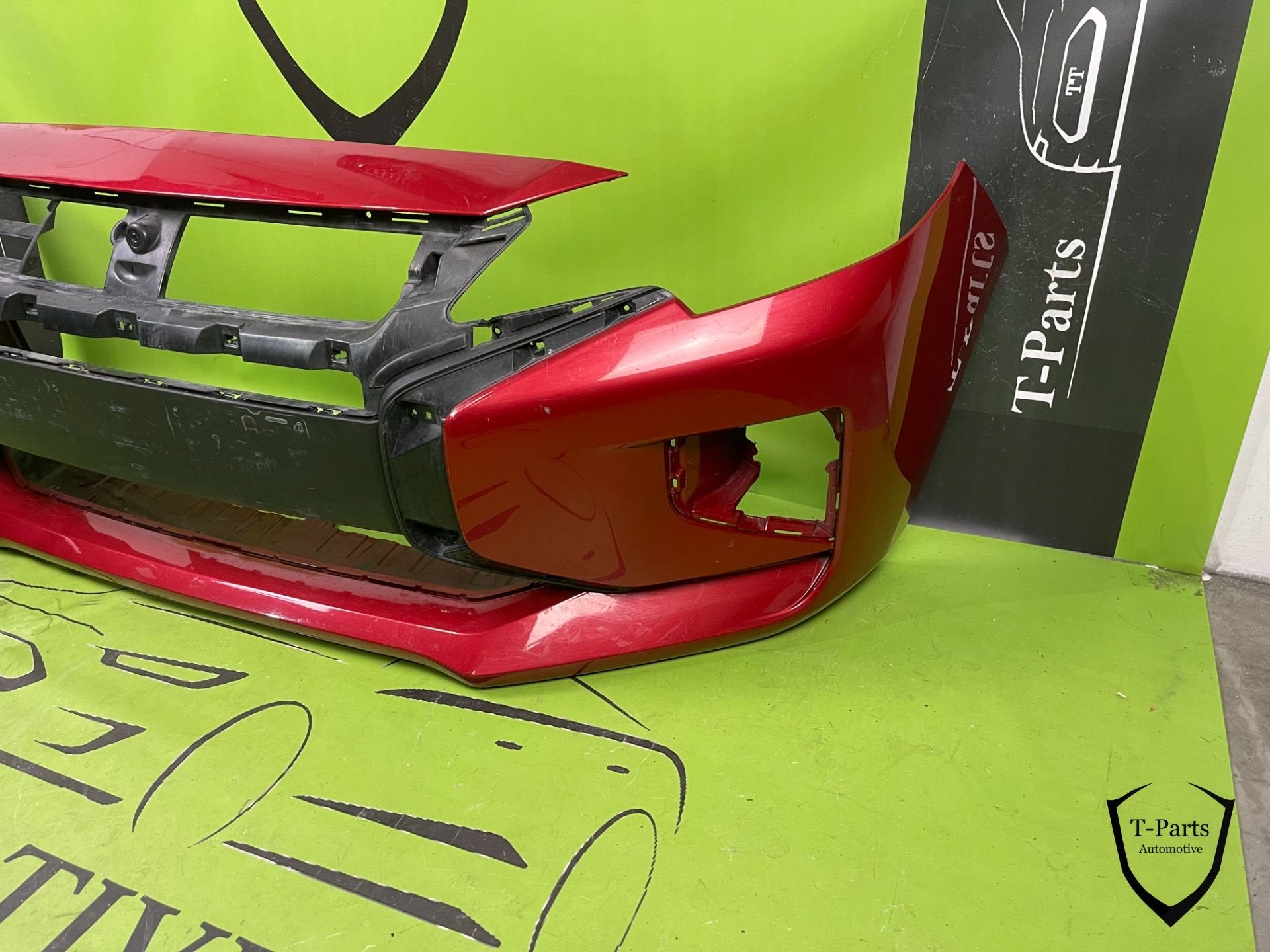 mitsubishi space star voorbumper bumper 20+ 6400j973zz, Auto-onderdelen, Info@fabrikant.eu, Ophalen of Verzenden, Fabrikantstraat 1
1000 AA  Amsterdam