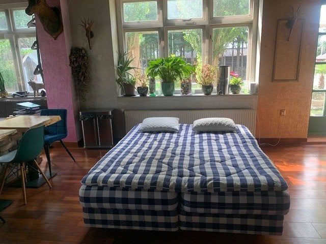Hastens comfortable 160cm x 200cm met BJX Luxury topper !!, Huis en Inrichting, Ophalen, Zo goed als nieuw, Tweepersoons, 180 cm
