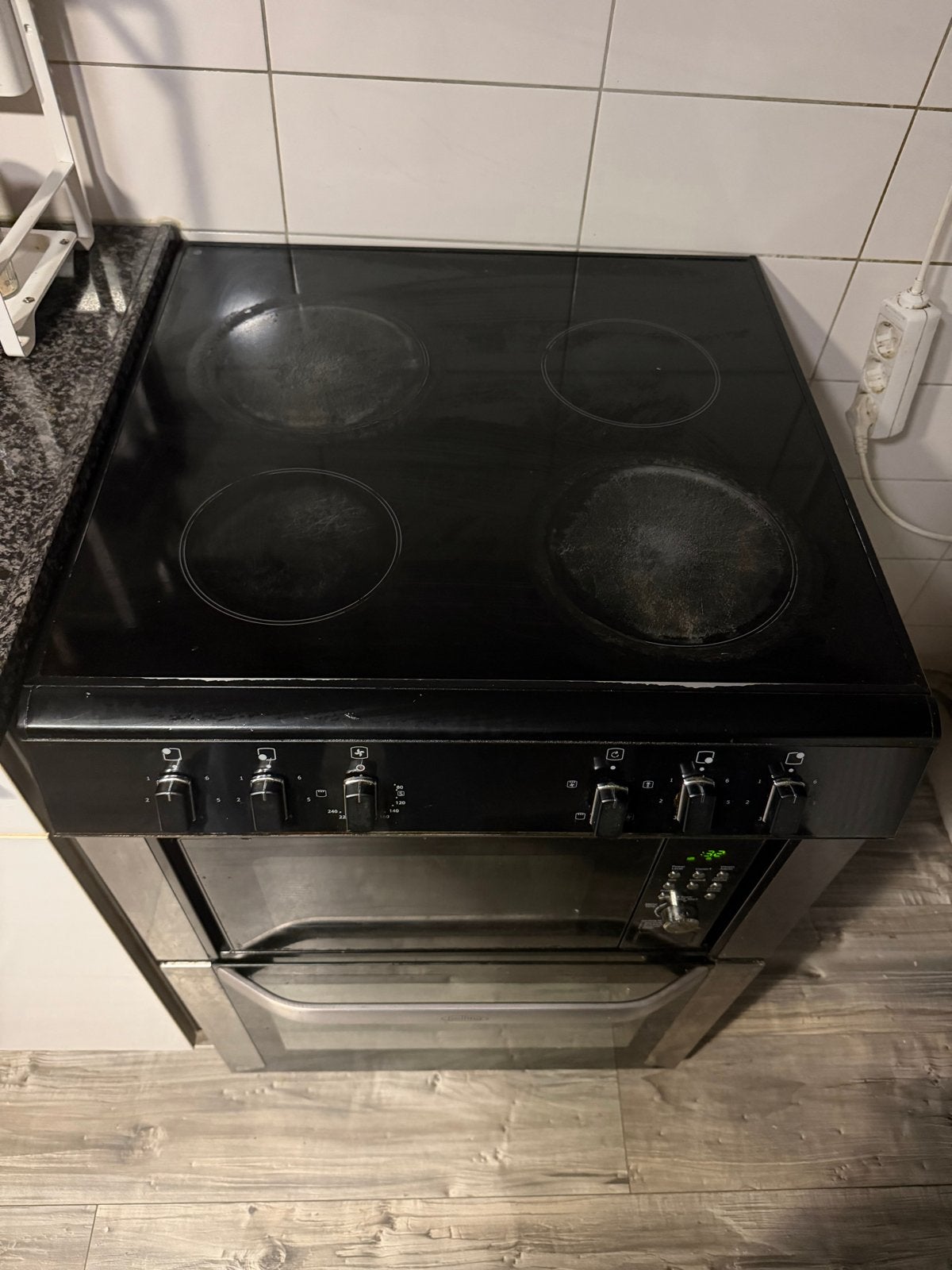 Belling Fornuis met Keramische Kookplaat, oven en magnetron, Witgoed en Apparatuur, Ophalen, Gebruikt, 60 cm of meer, 4 kookzones