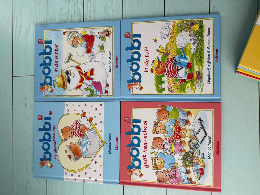 12 bobbi boekjes, Ophalen of Verzenden, Zo goed als nieuw