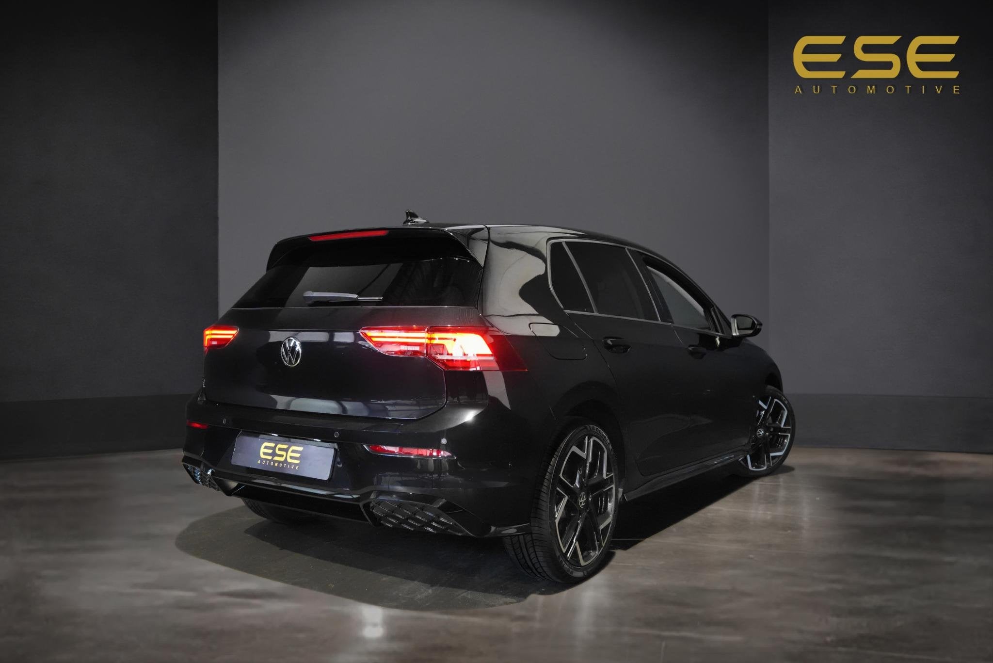 Volkswagen Golf 1.5 eHybrid R-line | Carplay | Cruise | Led, Stof, 150 pk, 150 min, Plug-in hybride