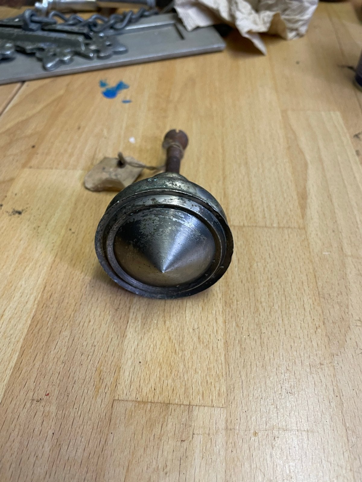 Antieke deurknop met karakteristieke patina, Ophalen of Verzenden