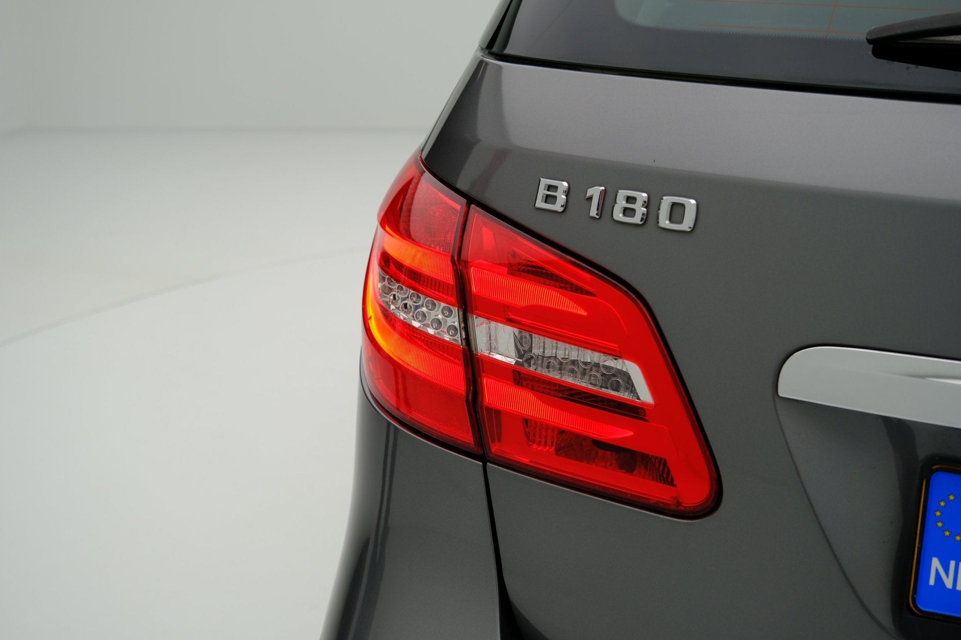 Foto 17 van Mercedes-Benz B-klasse 180 Ambition Xenon|Navi|Leder|LMV