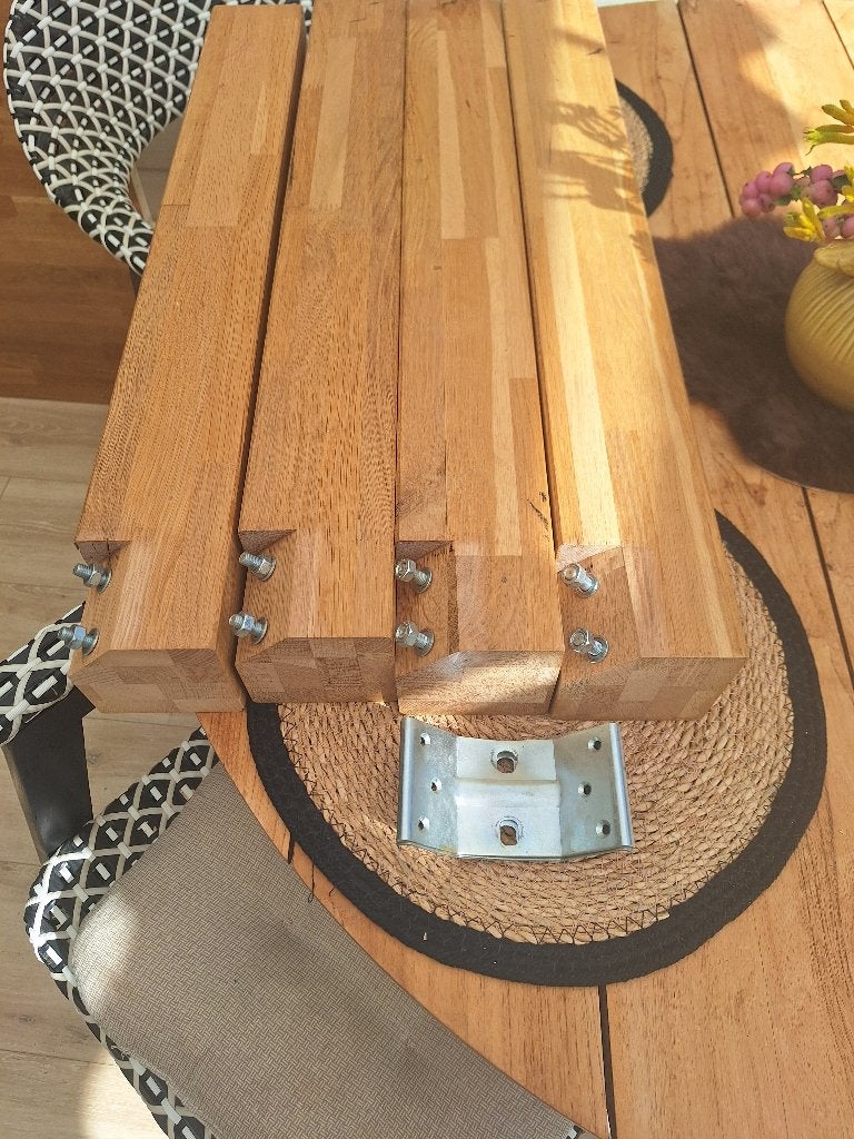 Eikenhouten tafel poten 4st, Ophalen