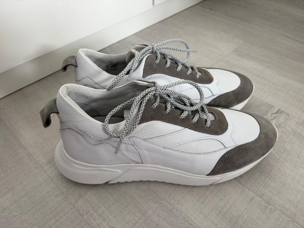 Als nieuw! Prachtige sneakers / schoenen, Piedro, mt 45, Kleding | Heren, Schoenen, Wit, Piedro, Ophalen of Verzenden, Sneakers of Gympen