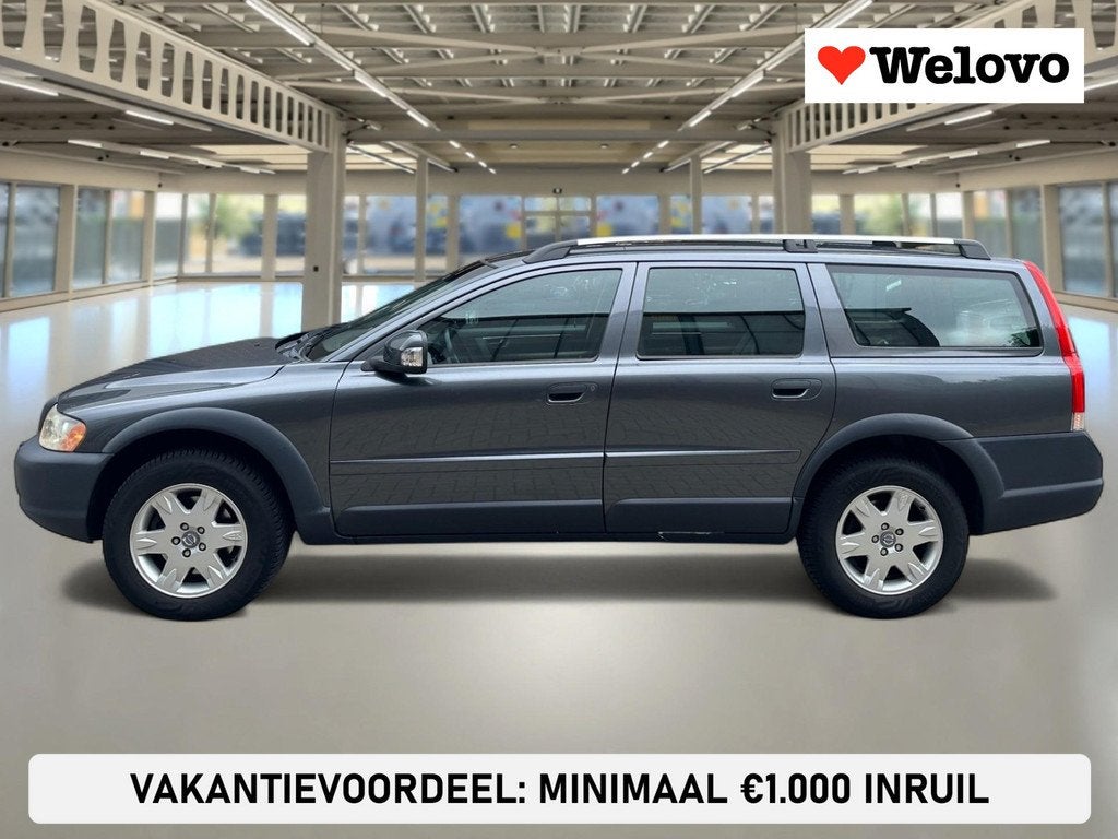 Volvo XC70 2.5 T Momentum dealer onderhouden, leder interieu, Auto's, Volvo, Automaat, Stoelverwarming, Zwart, XC70
