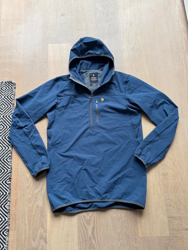Prachtige fjallraven bergtagen stretch half zip maat m, Ophalen of Verzenden, Zo goed als nieuw, Blauw