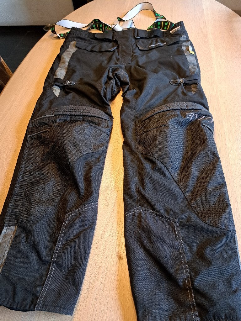 motorbroek evolution, Ophalen, Zo goed als nieuw