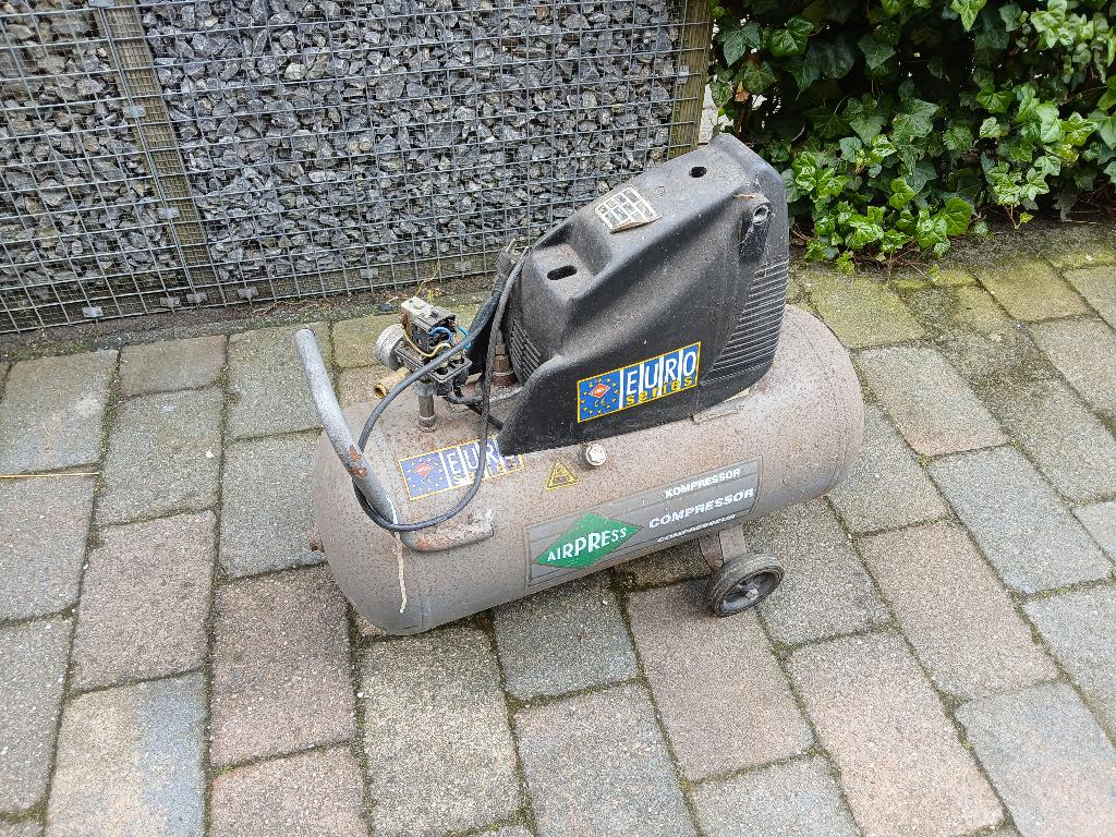Compressor Airpress, Ophalen, Gebruikt, 6 tot 10 bar, 25 tot 100 liter