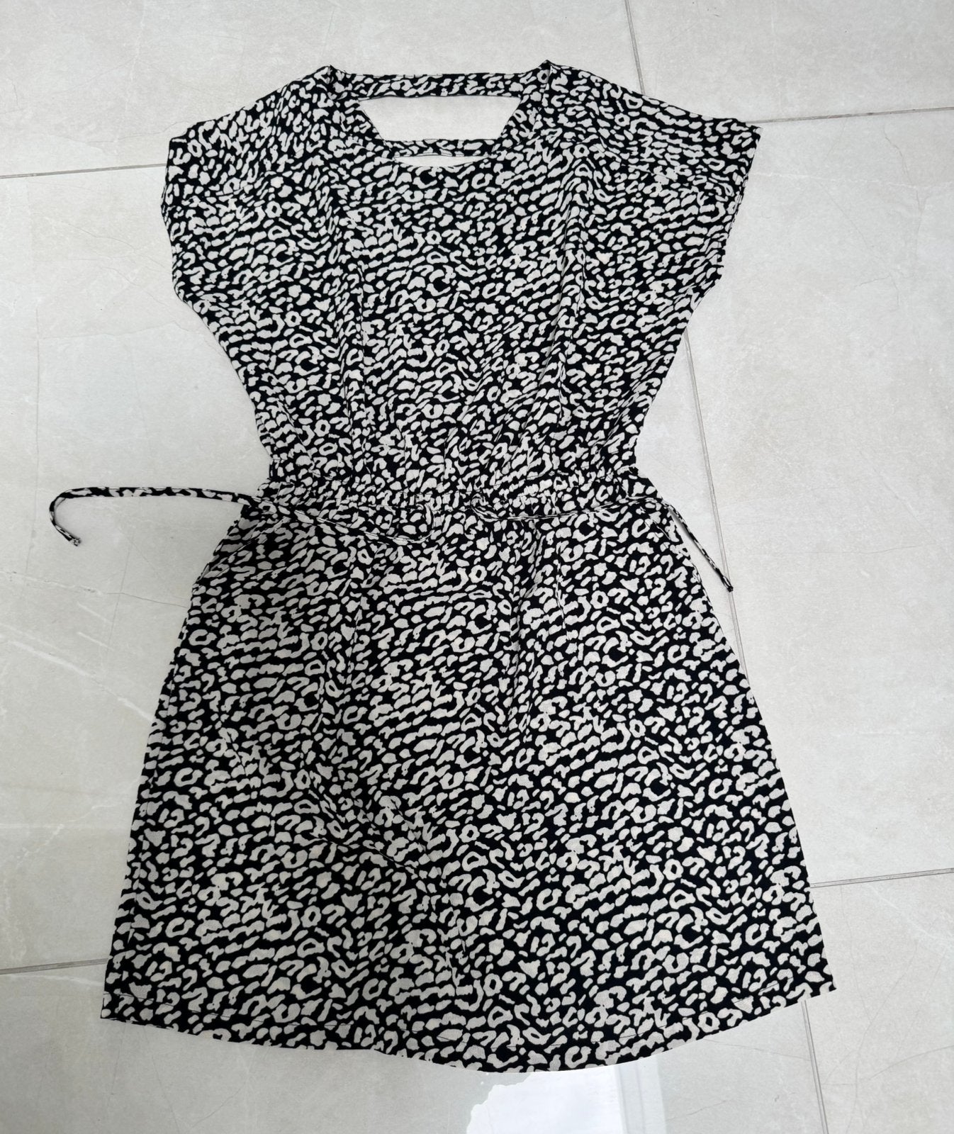 Heerlijk jurkje panterprint + ceintuur zijzakken 38 only, Kleding | Dames, Maat 38/40 (M), Zwart, Ophalen of Verzenden, Zo goed als nieuw