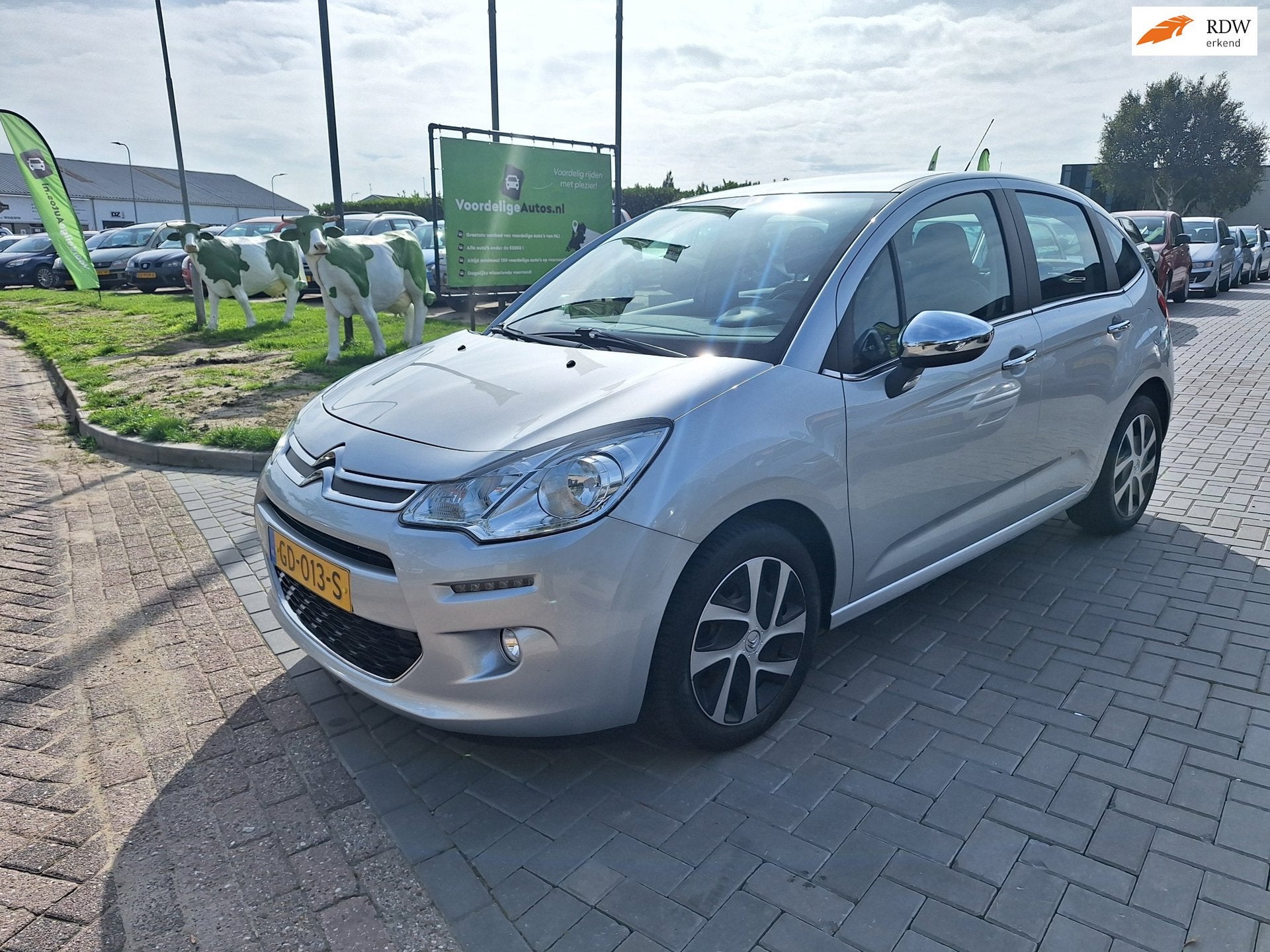 Citroen C3 1.2 PureTech Collection / AUTOMAAT / APK april 20, Auto's, Automatische klimaatregeling, Euro 6, 1199 cc, 82 pk