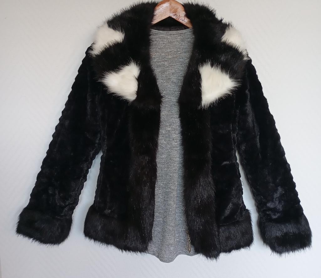 Korte elegante winterjas maat 36, zwart, nieuw, Kleding | Dames, Jassen | Winter, Ophalen of Verzenden, Nieuw, Maat 36 (S), Zwart