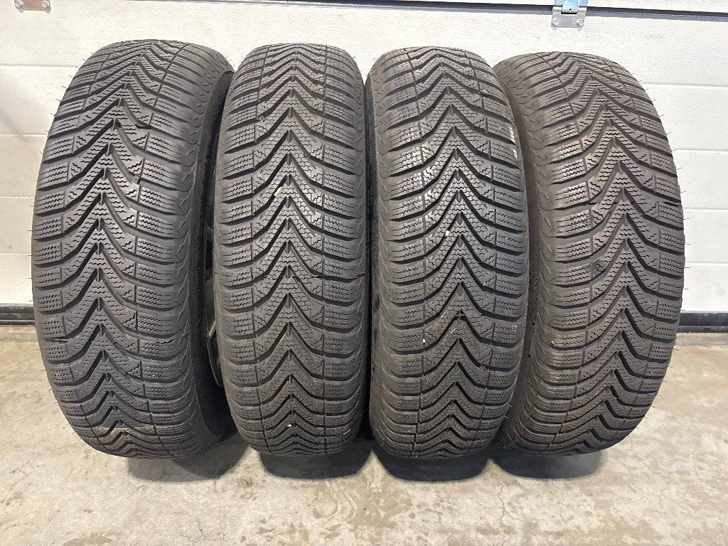 14" vredestein winterbanden st 4 x 100 nissan note, micra..., Auto-onderdelen, Ophalen, 14 inch, Gebruikt, Banden en Velgen